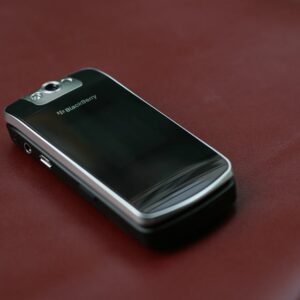 Điện thoại Blackberry Pear 8220